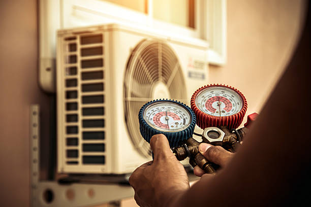 Professional Hvac technician working in Fruitland, MD